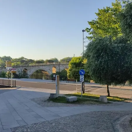 Apartman A Ojos Del Rio Duero