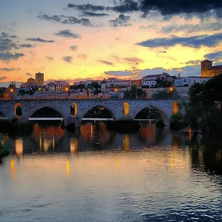 A Ojos Del Rio Duero Apartment