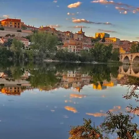 A Ojos Del Rio Duero Apartman *