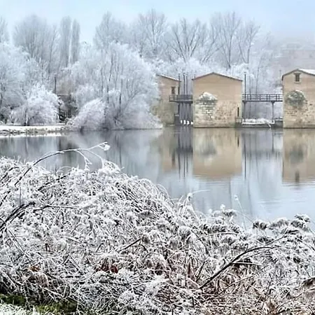 A Ojos Del Rio Duero Apartman *